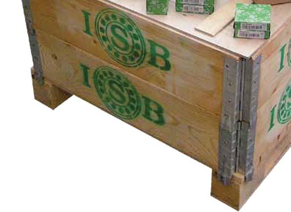 Las cajas de los rodamientos se apilan en general en pallets con flejes o dentro de grandes cajones de madera sobre pallets, para facilitar el transporte.