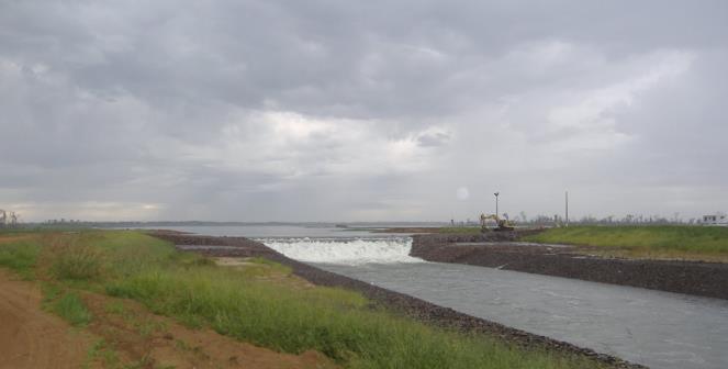 PROYECTOS PILOTO 4 MICRO CENTRAL HIDROELÉCTRICA AGUAPEY / EBY MOPC PROPUESTA: Aprovechar el recurso hídrico del canal