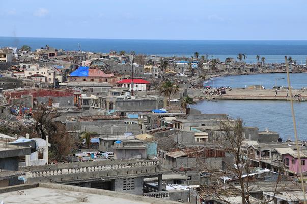 Huracán Matthew Datos y Cifras Un mes después 3 de noviembre de 2016 Contexto El huracán Matthew, que golpeó Haití el 4 de octubre, es la mayor emergencia humanitaria que ha sufrido el país desde el