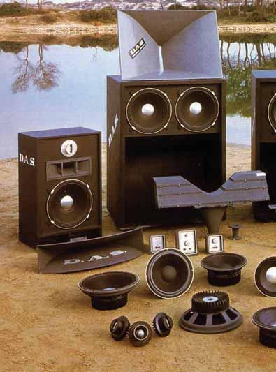 los 70, los 80, los 90 02 D.A.S. Audio fue fundado por Juan Alberola a principios de los años 70 para desarrollar y fabricar sistemas de alto nivel para la industria del refuerzo de sonido.