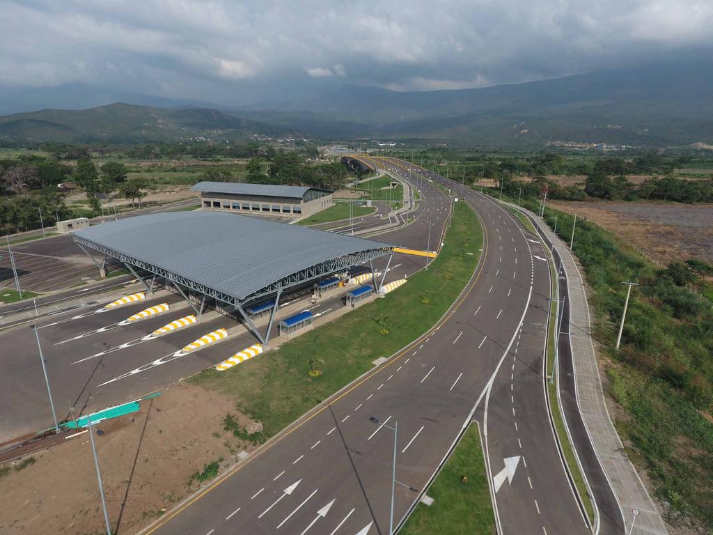 Puente Binacional CÚCUTA, COLOMBIA UREÑA, VENEZUELA INFRAESTRUCTURA Fase 1: Construcción de tres puentes paralelos en concreto.