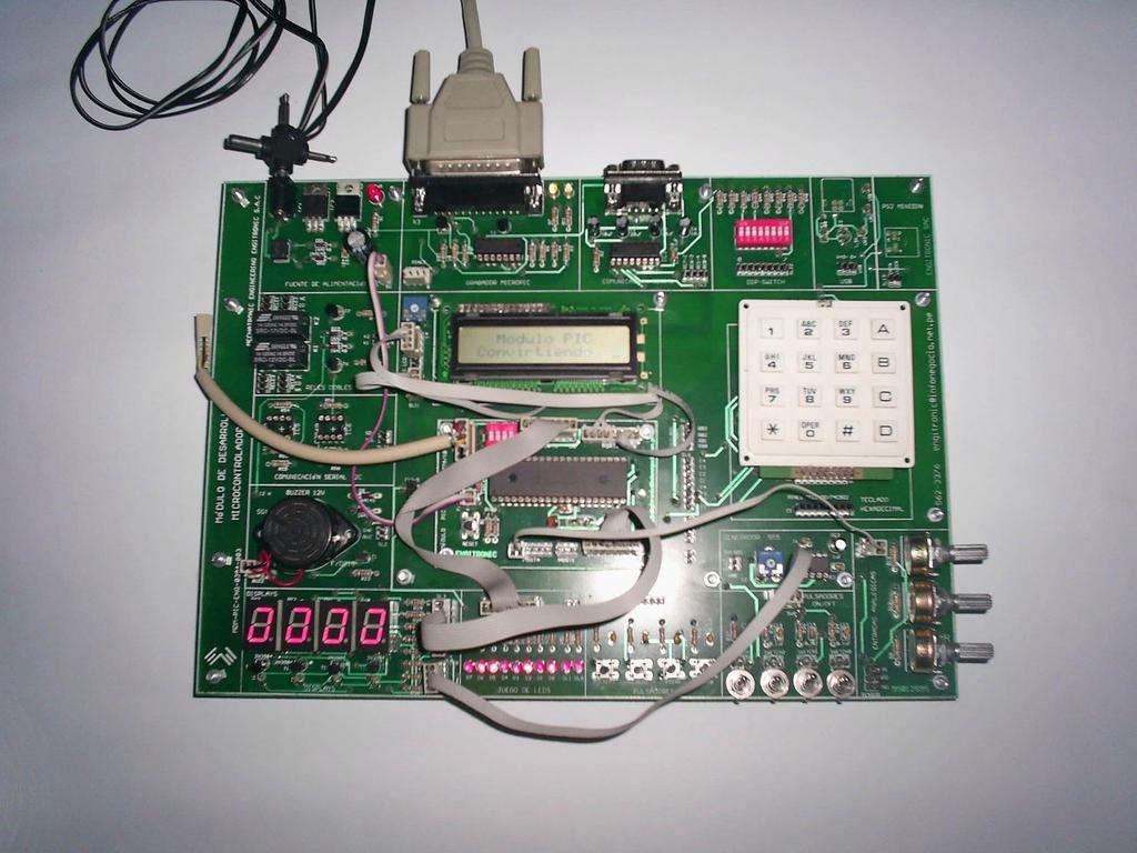18.MÓDULO TARJETA PIC. El módulo de tarjeta PIC posee al microcontrodor PIC a usar con sus conectores para salidas de sus respectivos puertos.