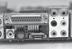Stringere e fissare il pannello con le viti Connect the DS351 to the computer Type 1: When E-SATA motherboard uses SiI3132 chip.