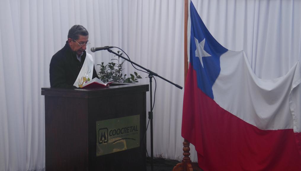 Cristian Galdames, Administrador Ilustre Municipalidad de El Monte Continuando con la ceremonia, se dio paso a la bendición de las Instalaciones por parte del Diácono de la Iglesia San Francisco de