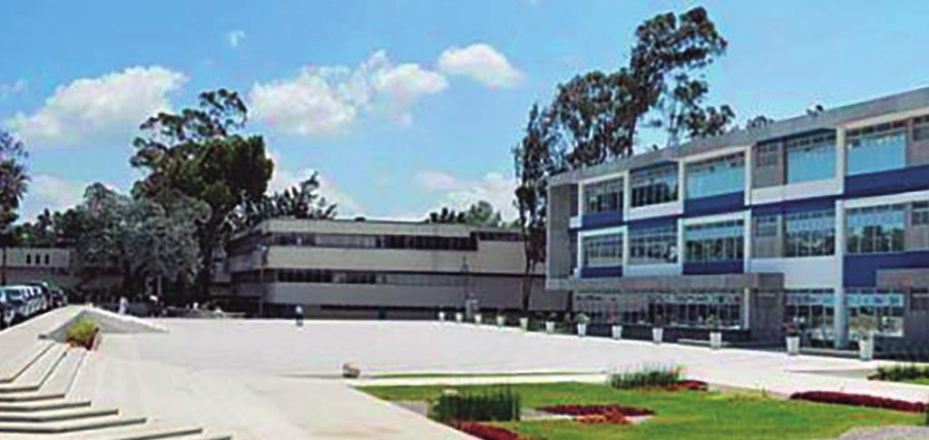 PRESENTACIÓN La Universidad de San Carlos de Guatemala, consciente de la importancia que tiene la formación de recurso humano especializado y como aporte a la sociedad guatemalteca, creó el Sistema