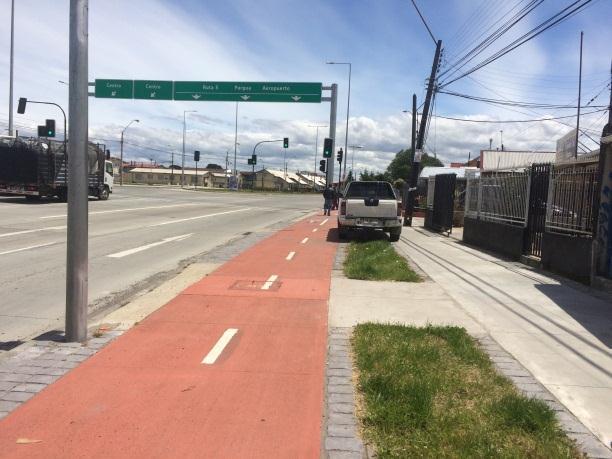 Presidente Ibáñez / Ejército En esta intersección se encuentra localizada una ciclovía por lo que