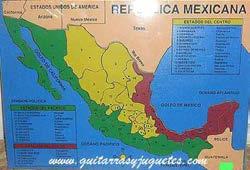 El rompecabezas de la República Mexicana es un juguete didáctico de que tiene todos los estados ubicando aparte a los del centro y los del Pacífico. Recomendable para niños de 7 a 10 años de edad.
