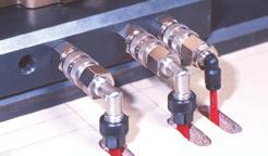 Enchufes automáticos metálicos Tecnología de enchufe automático metálico y características de caudales Medidas realizadas según la norma ISO 6358 a una presión de 6 bar, pérdida de carga < 0,7 bar