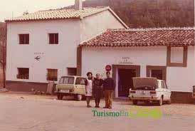 En 1995: medalla de oro de la Asociación de Hostelería y Turismo de Jaén,