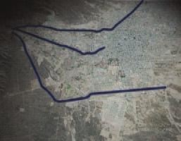 Las vías troncales que responden al mismo sistema radial son las avenidas Ramírez de Velasco hacia el Norte, San Francisco (Oeste-Este) y de Circunvalación (Oeste-Sureste).