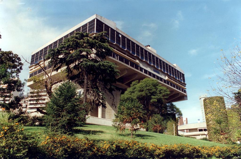 Biblioteca Nacional Buenos Aires Proy.: Arq.