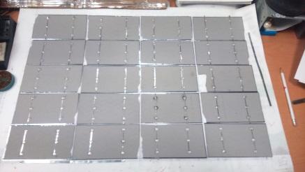 Materiales para celdas fotovoltaicas Concepto Tabbing delgado para conexión en serie Tabbing grueso para conexiones finales Células solares Flux Eva Pasos de armado para el panel solar con 20 celdas