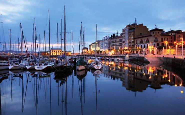 Son muchos los turistas y profesionales que en los últimos años han repetido varias veces su visita a Gijón, el carácter alegre de sus habitantes y el sabor marino de las calles son dos de sus