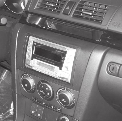 Installation instructions for part KIT FEATURES ISO DDIN radio provision Display replacement pocket Mazda 3 2004-2009 Table of Contents Dash Disassembly...2 Kit Preparation...2 Kit Assembly.