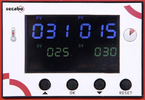 El controlador central permite manipular la temperatura deseada ( C o F) y la presión del tiempo en segundos.