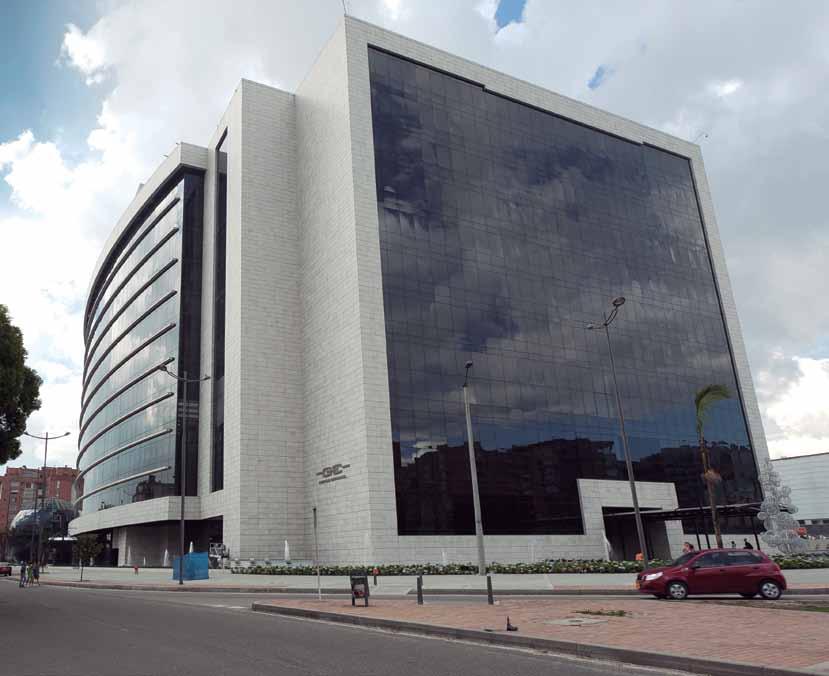 Centro Comercial Gran Estación II - Bogotá Descripción del proyecto El proyecto se encuentra en una zona moderna de consolidación financiera y urbana en Bogotá que lleva la vanguardia en innovación