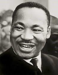 Martin Luter King Líder más conocido del movimiento a favor de la igualdad de negros y blancos