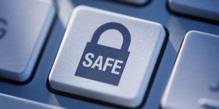 Proprietary + Confidential La importancia de la seguridad digital Es fundamental que los niños tengan con una experiencia segura