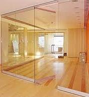 1.5 Puertas de vidrio Descripción - Vidrio templado traslucido - Espesor: 11 mm - Incoloro -