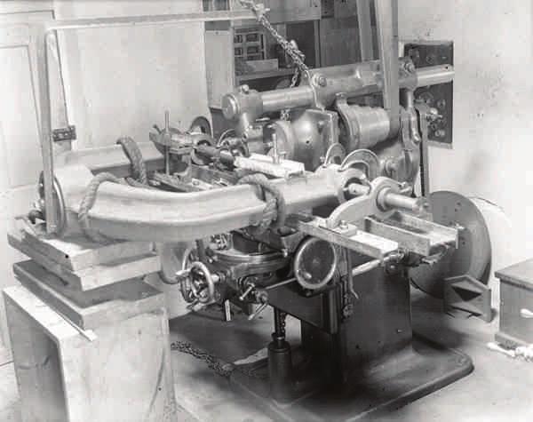 Maquinado de la horquilla (5 de enero de 1915).