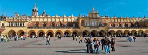 Excursión opcional (no incluida) a Karlovy Vary, el clásico balneario de la antigua monarquía Austro-Húngara.