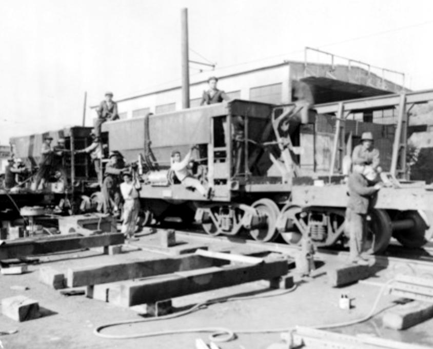 ESPECIAL PATRIMONIO MINERO PIONEROS Por primera vez en Sudamérica, llegaba un ferrocarril eléctrico para su uso en una faena minera.