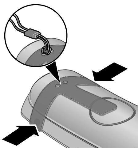 Primeros pasos Colocar el clip para el cinturón En el teléfono inalámbrico, a la altura de la pantalla, hay unas perforaciones laterales destinadas al clip para el cinturón.