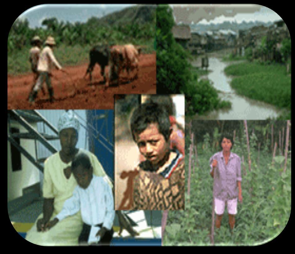 17 PARASITOSIS FACTORES PREDISPONENTES Higiene deficitaria (personal y colectiva) Deficiente provisión de agua potable Saneamiento
