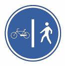 Para advertir de la proximidad de un paso de ciclistas se debe emplear la señal P-22 recogida en el Reglamento
