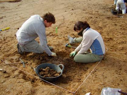 En al campo laboral, te podrás desempeñar en sitios arqueológicos con presencia de