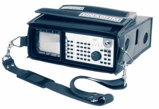 MEDIDOR B/N CON 2 SISTEMAS DIGITALES El medidor de campo EP2500 es un equipo que incorpora tarjetas demoduladoras para señales QPSK y OFDM.