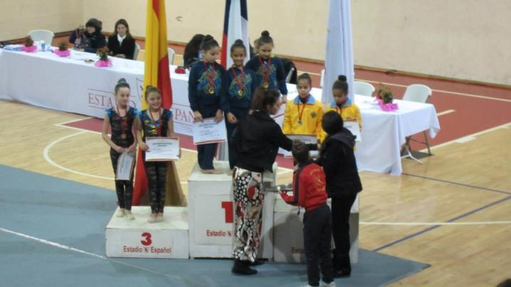 Antonia Guzmán y Fernanda Guzmán, obtienen el 2 LUGAR dúo manos libres, categoría pre infantil.