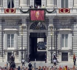 2014 Agencia EFE Su Majestad el Rey junto a la Princesa de Asturias, el Rey Don Juan Carlos y la