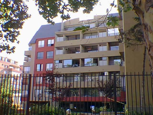 EDIFICIO RICARDO I Ubicación: Av. Ricardo Lyon # 2050, comuna de Providencia, Santiago. Características: Edificio de 6 pisos con 50 departamentos de 2 y 3 dormitorios. Arquitecto: Oscar Buttazzoni A.