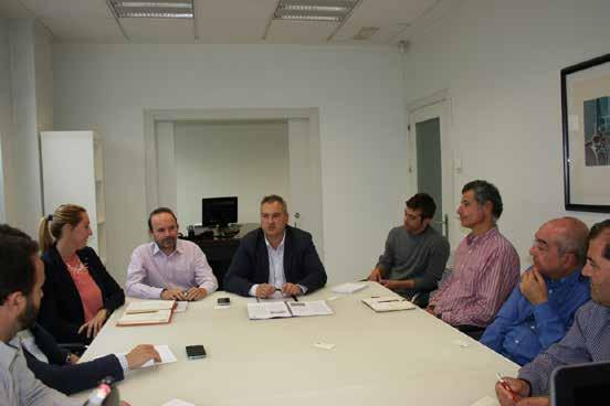 memoria de actividades 2016 Reunión entre representantes de la Agencia de vivienda y Rehabilitación de Andalucía, VIPASA y la Dirección General de Vivienda.