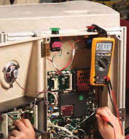 MULTÍMETROS DIGITALES Multímetros digitales de la Serie 170 de Fluke Los expertos de mantenimiento pueden detectar la mayoría de problemas eléctricos y de climatización Los multímetros de verdadero
