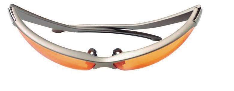 uso de gafas para todos los ámbitos. Las lentes envolventes evolucionaron a partir de las gafas de sol tradicionales.