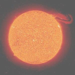 Capítulo 10: EL SOL EL SOL El Sol (del latín sol, solis y ésta a su vez de la raíz proto-indoeuropea sauel-) es una estrella del tipo espectral G2 que se encuentra en el centro del Sistema Solar,