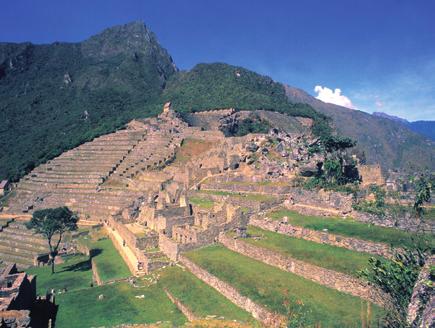 ENCUENTRO ECONÓMICO REGIÓN CUSCO Turismo Cusco es el referente turístico del Perú por excelencia, siendo su principal ícono, la ciudadela de Machu Picchu, dada a conocer en 1911 por el arqueólogo