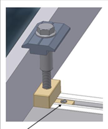 5 pulgadas de riel que se extienda más allá del marco del panel PV. Sujete el marco del panel PV insertando el Perno T en la ranura del carril.