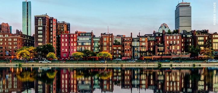 BOSTON Boston es mundialmente conocida por sus Universidades, es por ello, la ciudad de los estudiantes por excelencia.