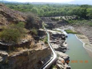 La calidad de las aguas del río Guadalquivir se ve aún más afectada al recibir mayores aportes de carga contaminante provenientes de las quebradas San Pedro y El Monte, esta última que aguas arriba