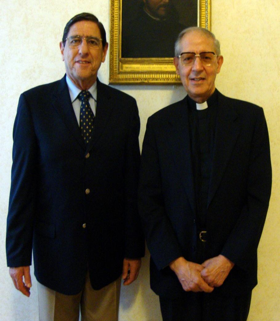 Apoyo del Superior General Fabio Tobón, presidente del comité organizador se reunió con el Superior General, Padre Adolfo Nicolás S.
