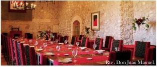 P á g i n a 7 Restaurantes Restaurante Don Juan Manuel (Castillo-Parador). En un entorno único los salones del castillo del Alfonso VIII.