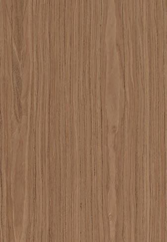 En las chapas de madera puede haber variaciones de tonalidad por su condición de producto natural, al igual que presentar tonalidades levemente diferentes al conjunto de la composición.