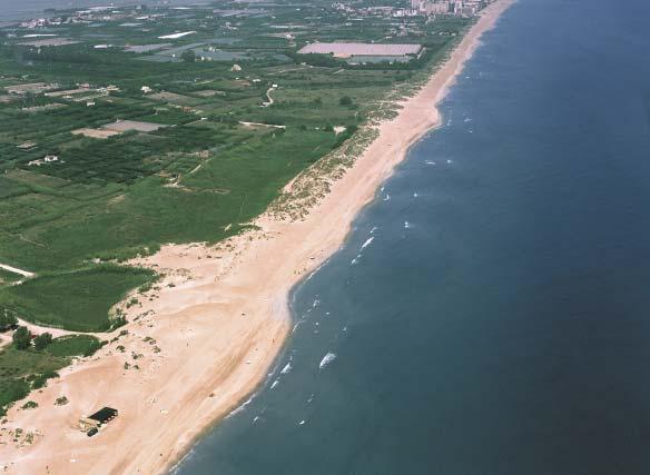 PLAYA MARENY DE SANT LLORENÇ, (Playa Natural) (Situación: Incluida en el ámbito del Parque Natural de l Albufera de Valencia, limita al Sur con la playa del Dosel y al norte con el Término municipal