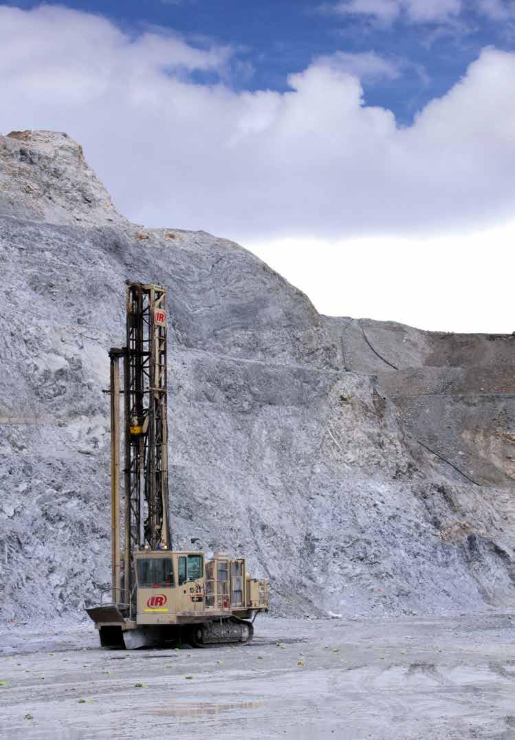 42 MEMORIA ANUAL VOLCAN 2016 43 Las reservas y recursos minerales se han estimado al 31 de diciembre del 2016 en conformidad con las normas internacionales establecidas por el Joint Ore Reserves