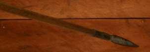 yucuta La abuela totumo cortado en la mitad se sostiene en una mano según el tamaño del totumo