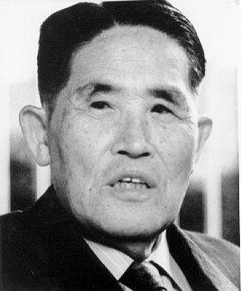 SHIGEO SHINGO (1909-1990) Introdujo los dispositivos poka yoke.