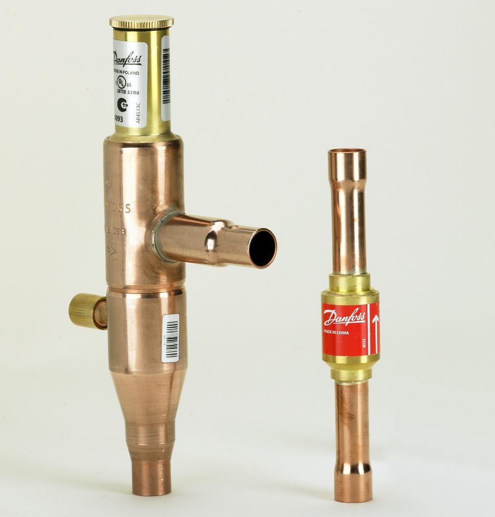 Folleto técnico Regulador de presión de condensación, tipo KVR Válvula de diferencia de presión, tipo NRD El sistema de regulación compuesto por el regulador KVR y la válvula NRD se emplea para